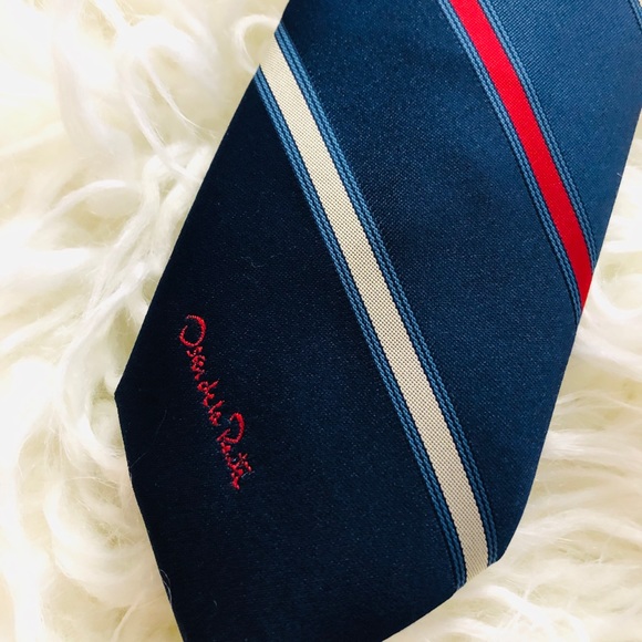 Oscar de la Renta Other - Vintage OSCAR DE LA RENTA Red White & Blue Tie